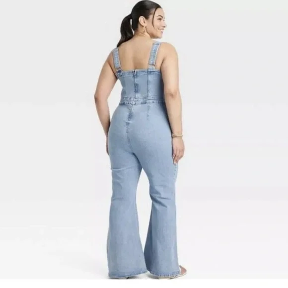 Ava & Viv Women's Denim Flare Jumpsuits Sleeveless Overalls Size 17 light No tag - Picture 2 of 15